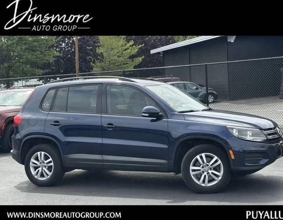 VOLKSWAGEN TIGUAN 2016 WVGBV7AX3GW530206 image