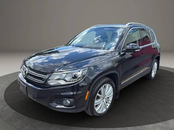 VOLKSWAGEN TIGUAN 2016 WVGBV7AX2GW606353 image
