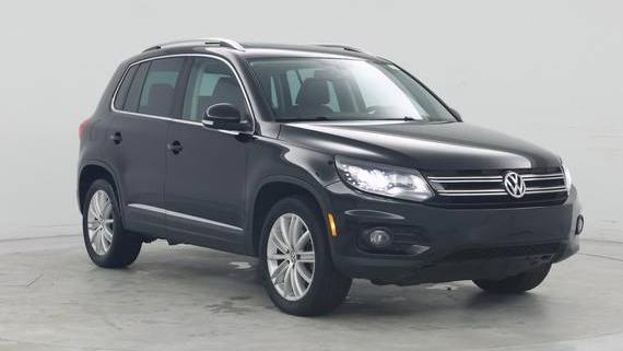 VOLKSWAGEN TIGUAN 2016 WVGAV7AX3GK000384 image