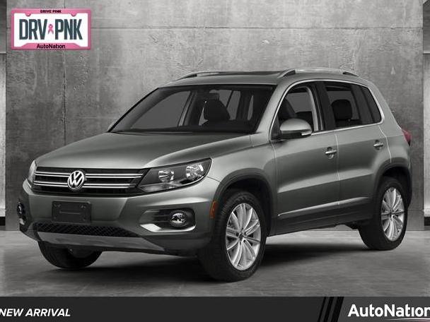 VOLKSWAGEN TIGUAN 2016 WVGBV7AX3GW582483 image