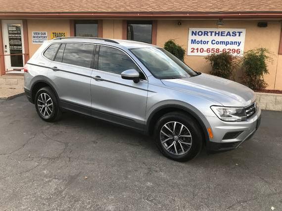 VOLKSWAGEN TIGUAN 2019 3VV3B7AX5KM182775 image