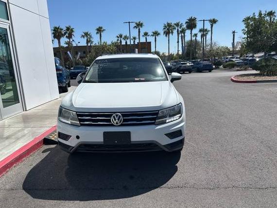 VOLKSWAGEN TIGUAN 2019 3VV3B7AX0KM076749 image