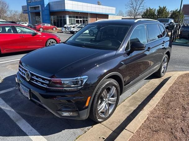 VOLKSWAGEN TIGUAN 2019 3VV4B7AX0KM062077 image