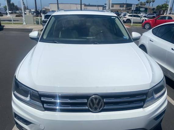 VOLKSWAGEN TIGUAN 2019 3VV3B7AX4KM027179 image