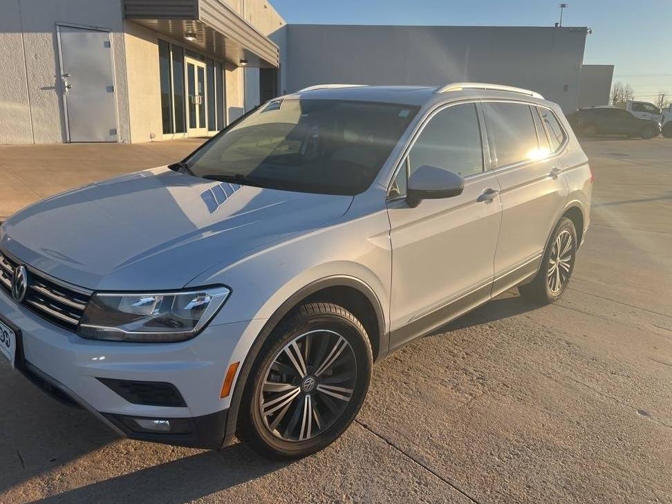 VOLKSWAGEN TIGUAN 2019 3VV3B7AX3KM049576 image