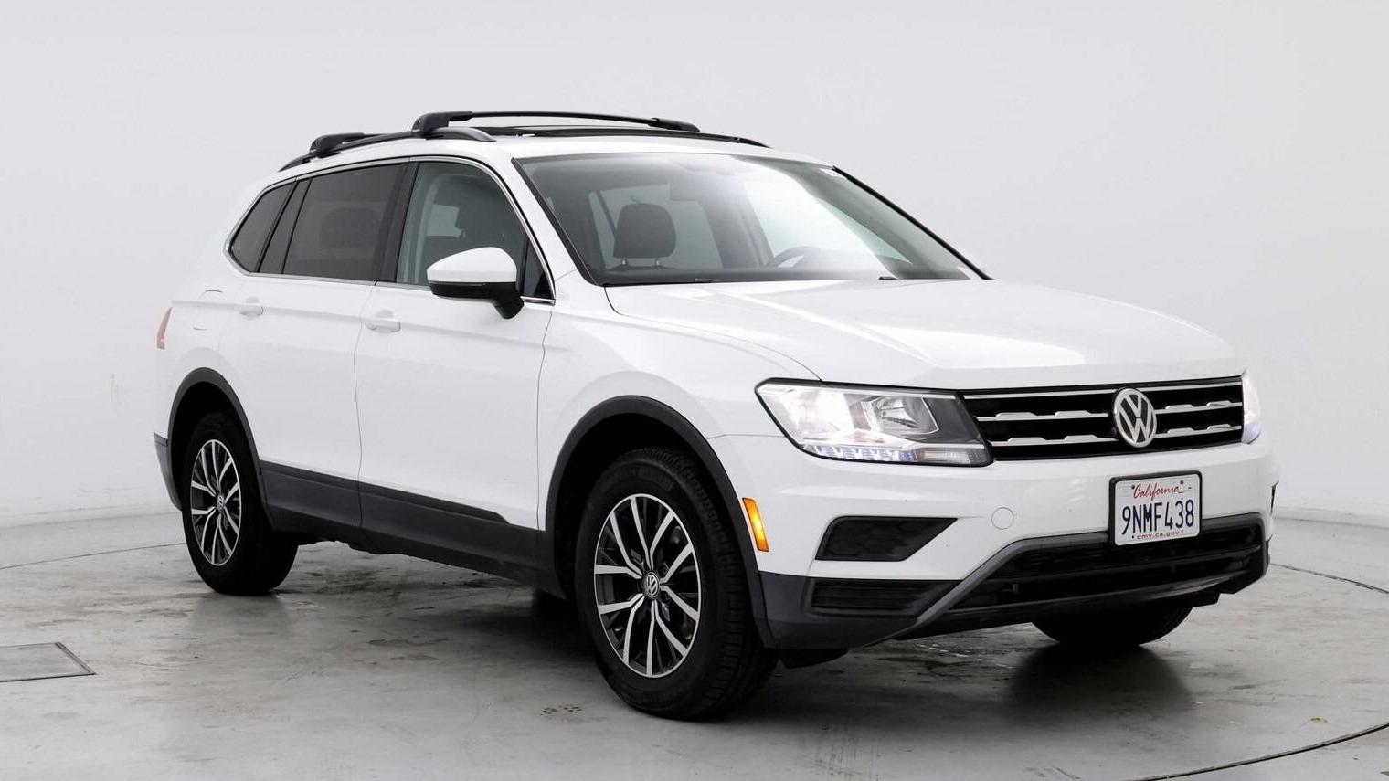 VOLKSWAGEN TIGUAN 2019 3VV2B7AXXKM070212 image