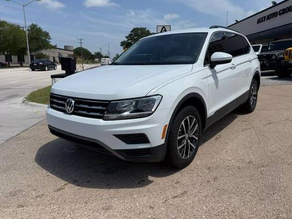 VOLKSWAGEN TIGUAN 2019 3VV3B7AX4KM125712 image