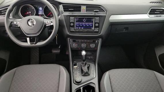 VOLKSWAGEN TIGUAN 2019 3VV0B7AX9KM083377 image