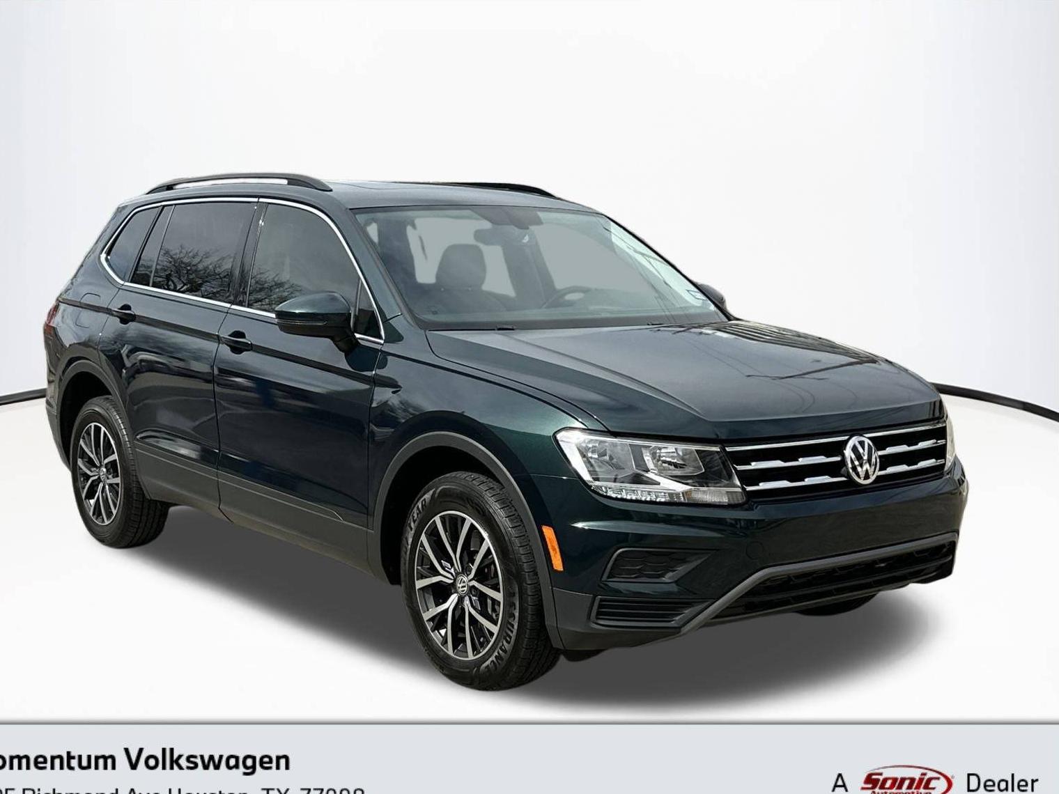 VOLKSWAGEN TIGUAN 2019 3VV3B7AX1KM101755 image