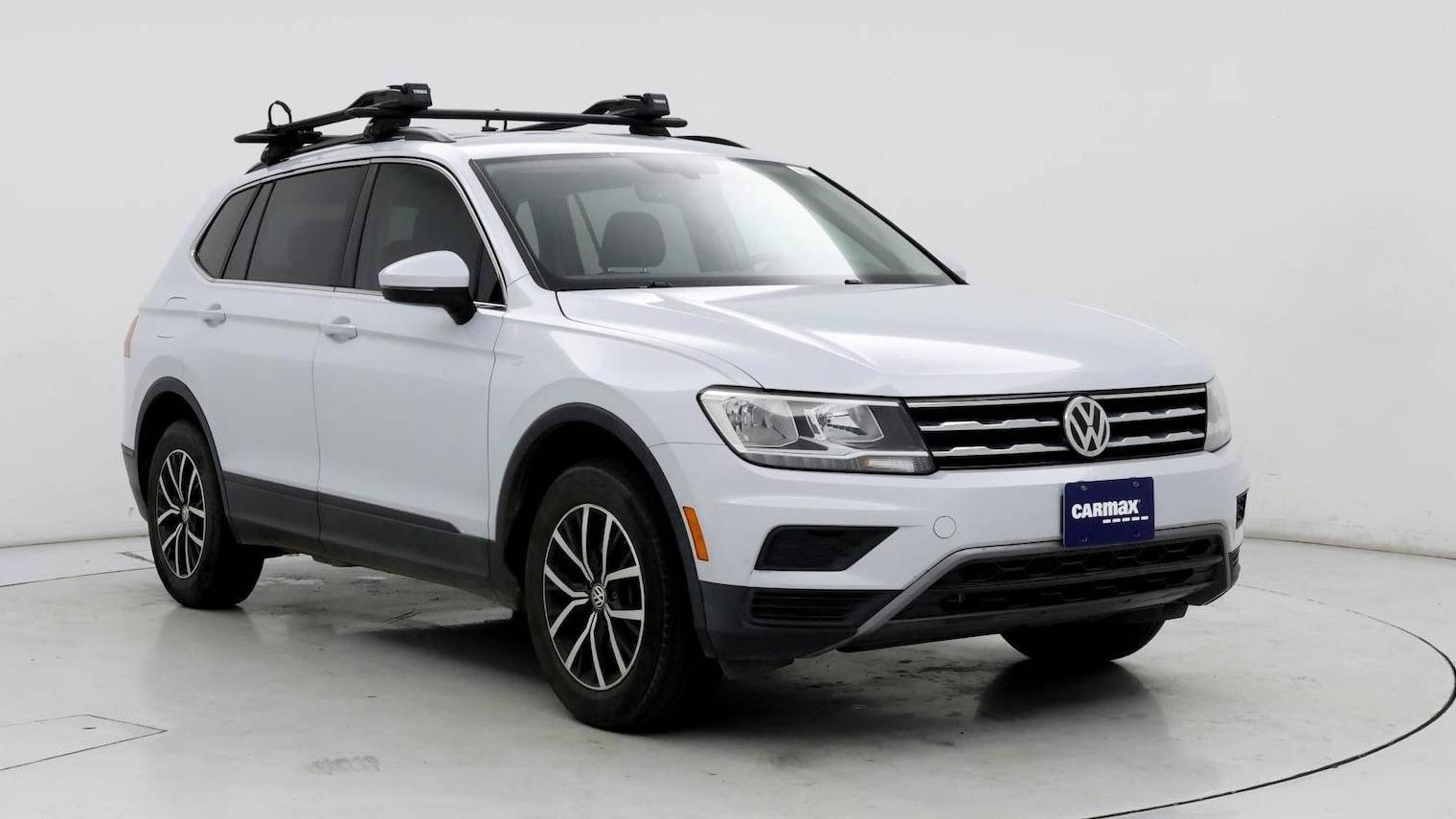 VOLKSWAGEN TIGUAN 2019 3VV2B7AX6KM008919 image