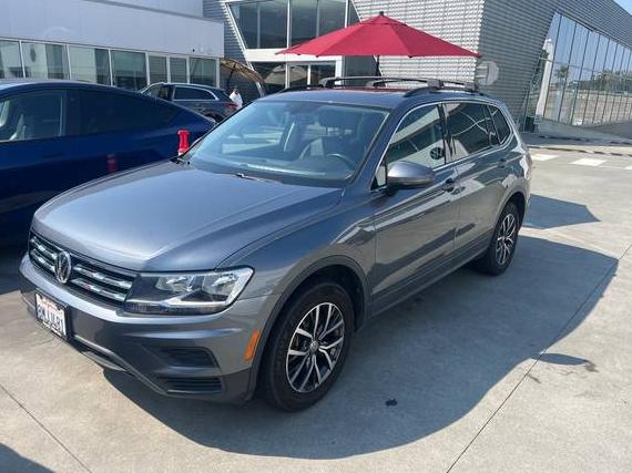 VOLKSWAGEN TIGUAN 2019 3VV3B7AX2KM193958 image