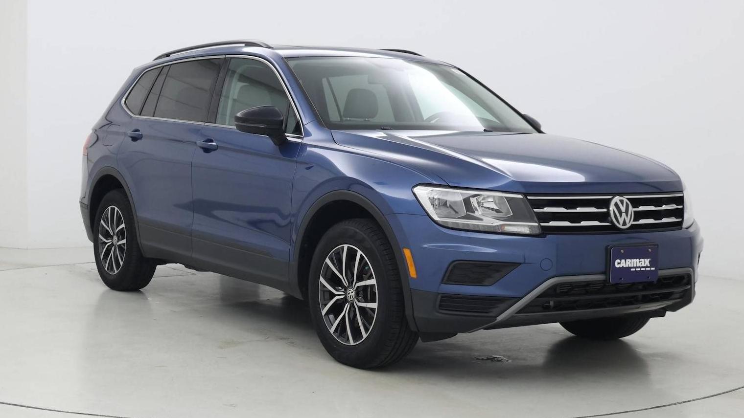 VOLKSWAGEN TIGUAN 2019 3VV2B7AX3KM011065 image