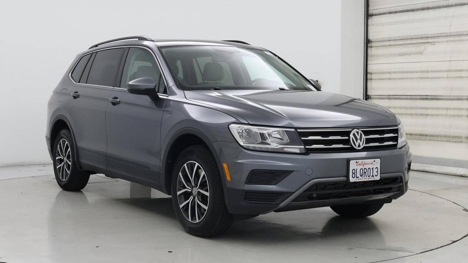 VOLKSWAGEN TIGUAN 2019 3VV2B7AX2KM154881 image