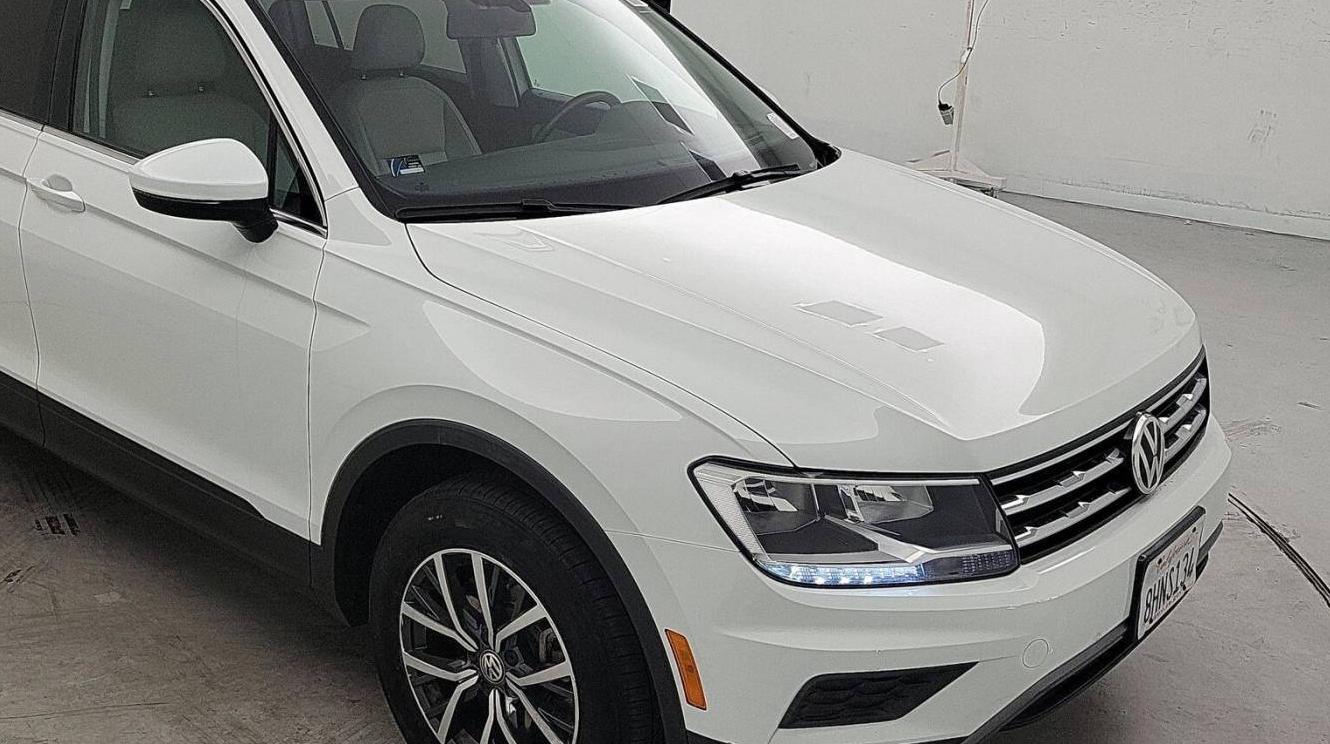 VOLKSWAGEN TIGUAN 2019 3VV3B7AX2KM070032 image