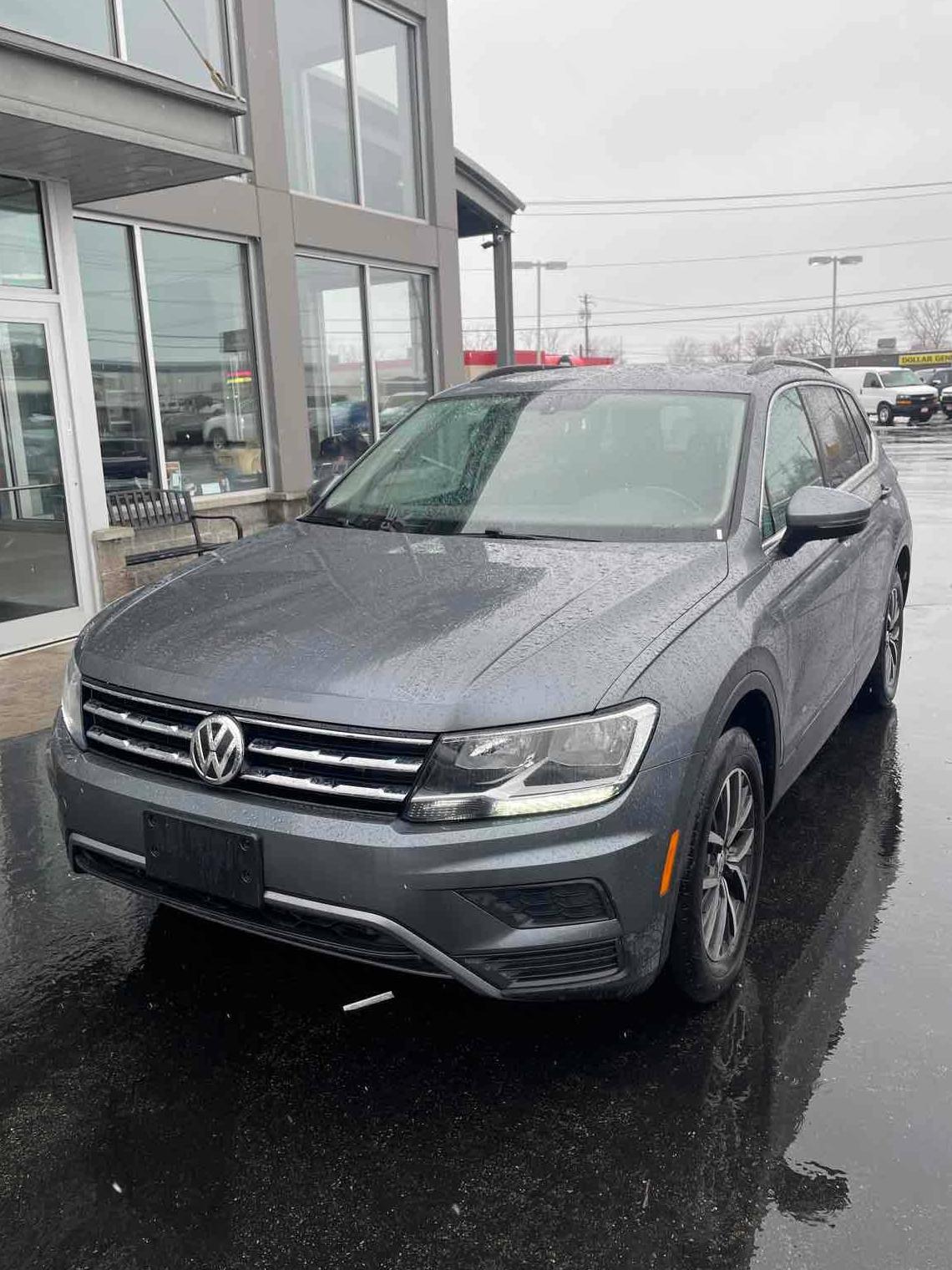 VOLKSWAGEN TIGUAN 2019 3VV2B7AX1KM047188 image