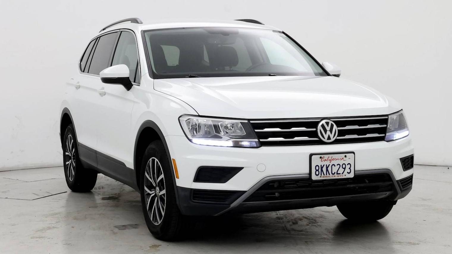 VOLKSWAGEN TIGUAN 2019 3VV2B7AX2KM116485 image