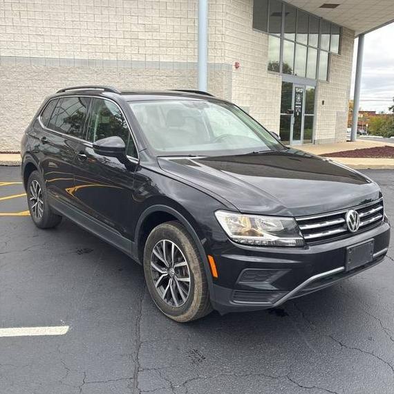 VOLKSWAGEN TIGUAN 2019 3VV2B7AX4KM159404 image