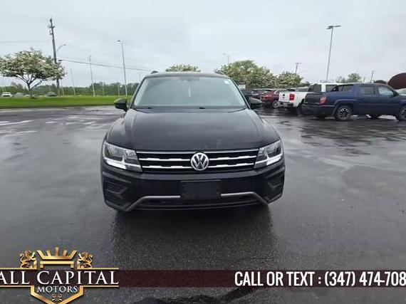 VOLKSWAGEN TIGUAN 2019 3VV3B7AX3KM156160 image