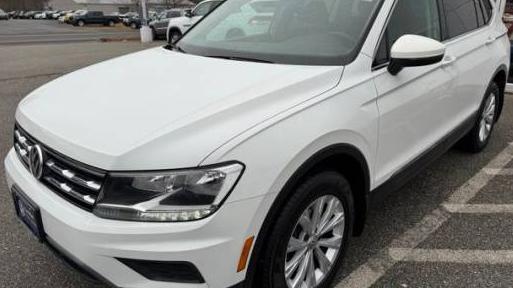 VOLKSWAGEN TIGUAN 2018 3VV2B7AX5JM169406 image