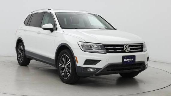VOLKSWAGEN TIGUAN 2018 3VV3B7AX7JM060661 image