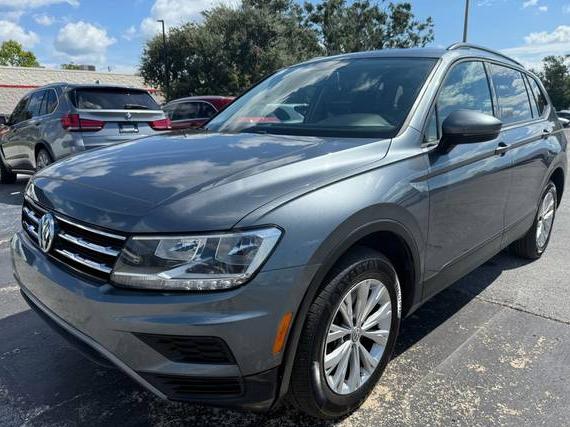 VOLKSWAGEN TIGUAN 2018 3VV1B7AX7JM111759 image