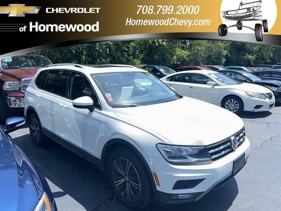 VOLKSWAGEN TIGUAN 2018 3VV2B7AX6JM142571 image