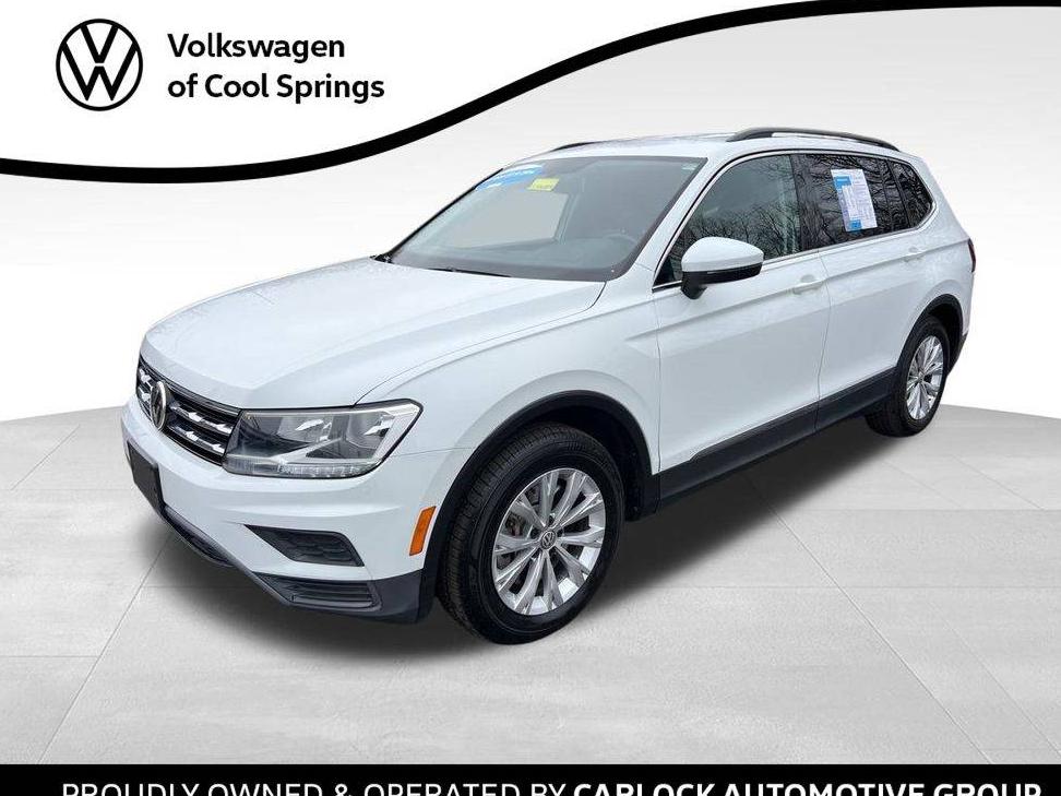 VOLKSWAGEN TIGUAN 2018 3VV3B7AX1JM208917 image