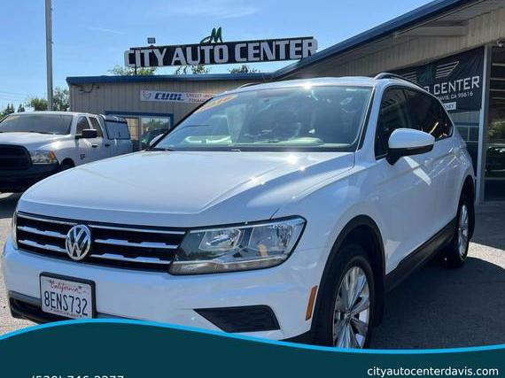 VOLKSWAGEN TIGUAN 2018 3VV1B7AX2JM109465 image