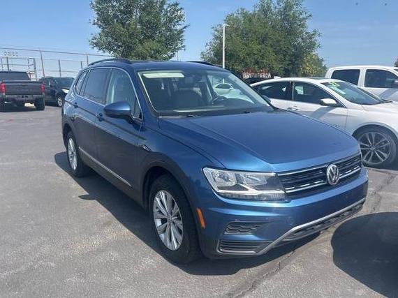 VOLKSWAGEN TIGUAN 2018 3VV2B7AX8JM150686 image