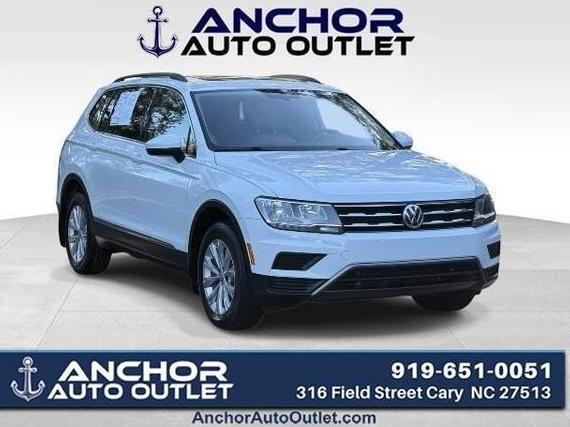 VOLKSWAGEN TIGUAN 2018 3VV3B7AX7JM184302 image