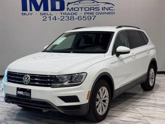 VOLKSWAGEN TIGUAN 2018 3VV3B7AX1JM159590 image