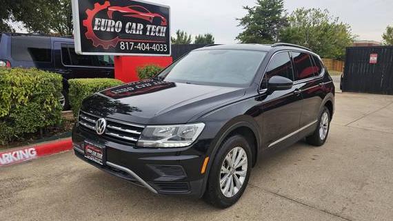 VOLKSWAGEN TIGUAN 2018 3VV3B7AX3JM064450 image