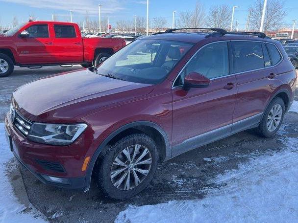 VOLKSWAGEN TIGUAN 2018 3VV3B7AX7JM018054 image