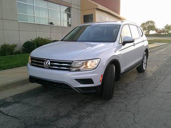 VOLKSWAGEN TIGUAN 2018 3VV1B7AX0JM106001 image