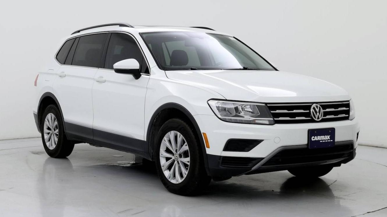 VOLKSWAGEN TIGUAN 2018 3VV3B7AX4JM134053 image