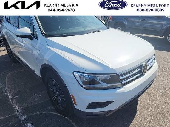 VOLKSWAGEN TIGUAN 2018 3VV2B7AXXJM177145 image