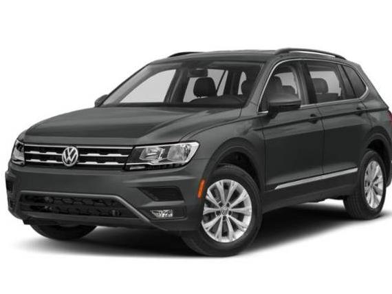 VOLKSWAGEN TIGUAN 2018 3VV2B7AX1JM216415 image