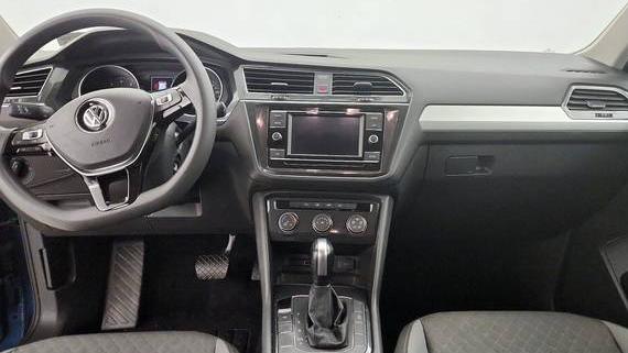 VOLKSWAGEN TIGUAN 2018 3VV1B7AXXJM147042 image