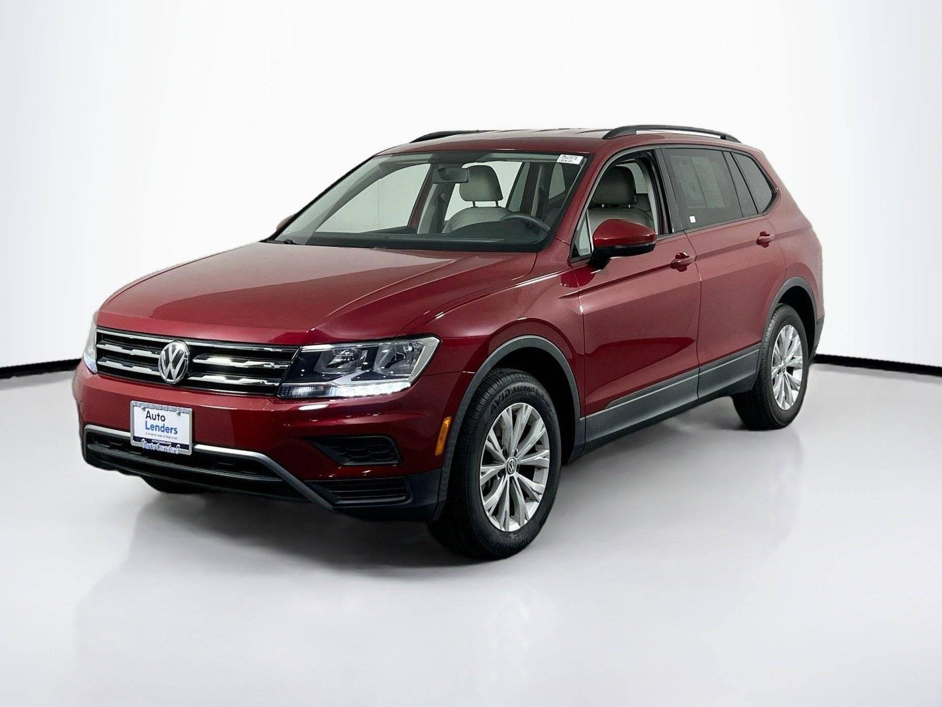 VOLKSWAGEN TIGUAN 2018 3VV0B7AXXJM123979 image