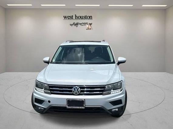 VOLKSWAGEN TIGUAN 2018 3VV3B7AXXJM009221 image