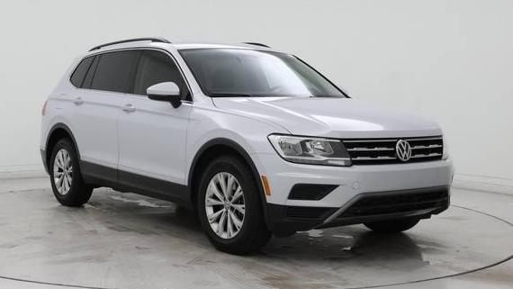 VOLKSWAGEN TIGUAN 2018 3VV2B7AX3JM143564 image