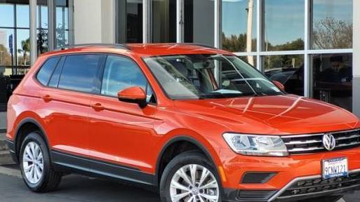 VOLKSWAGEN TIGUAN 2018 3VV0B7AX8JM133281 image