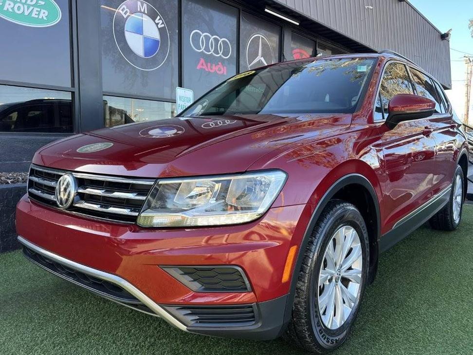 VOLKSWAGEN TIGUAN 2018 3VV3B7AX5JM215384 image