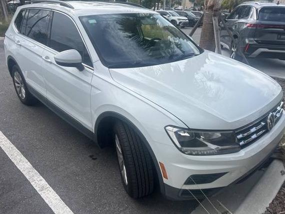VOLKSWAGEN TIGUAN 2018 3VV3B7AX5JM120999 image