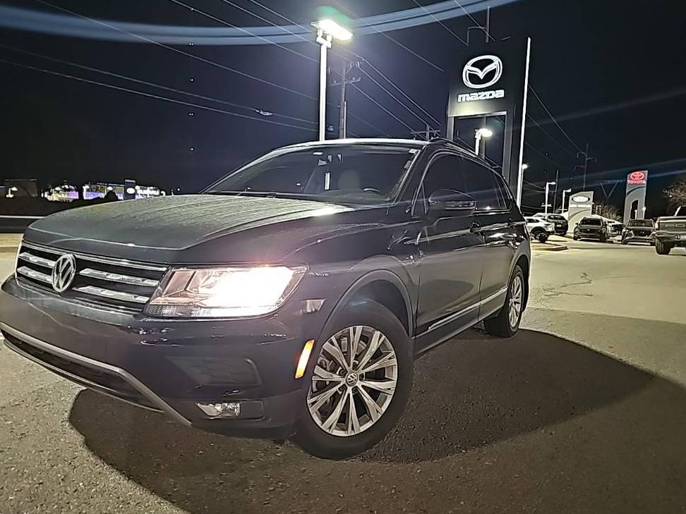 VOLKSWAGEN TIGUAN 2018 3VV3B7AX5JM033720 image