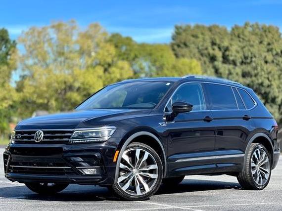 VOLKSWAGEN TIGUAN 2018 3VV5B7AX5JM180287 image