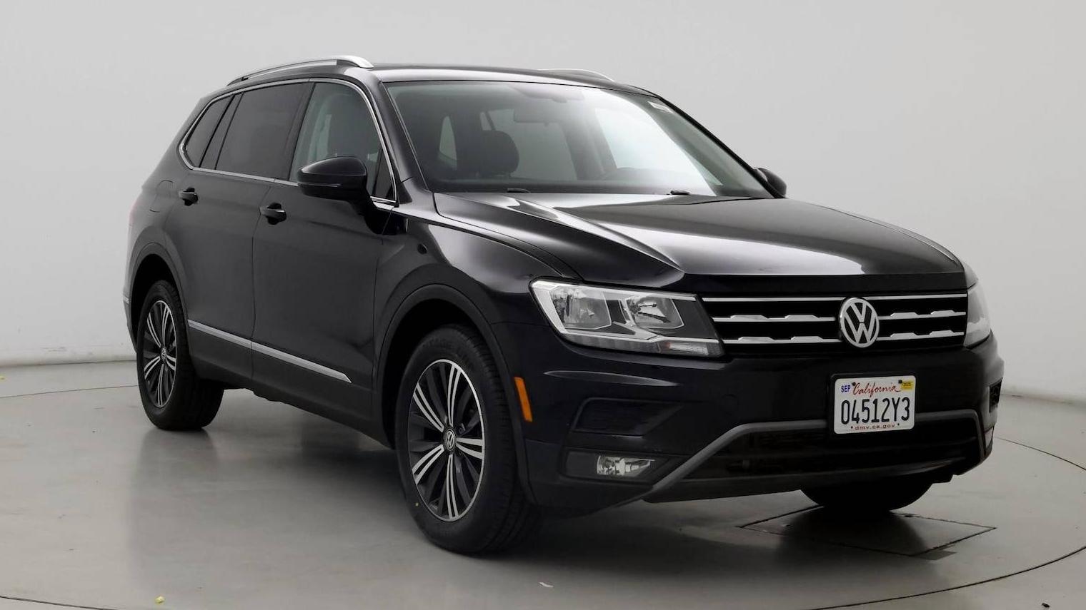 VOLKSWAGEN TIGUAN 2018 3VV3B7AX8JM025188 image