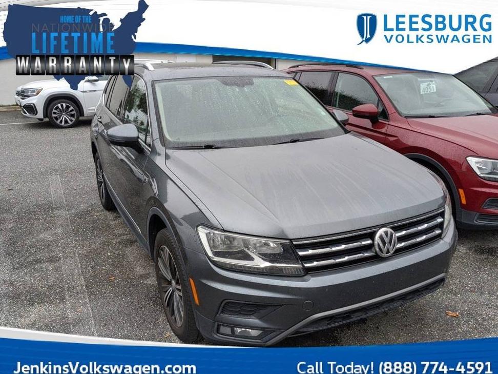 VOLKSWAGEN TIGUAN 2018 3VV2B7AX3JM011551 image