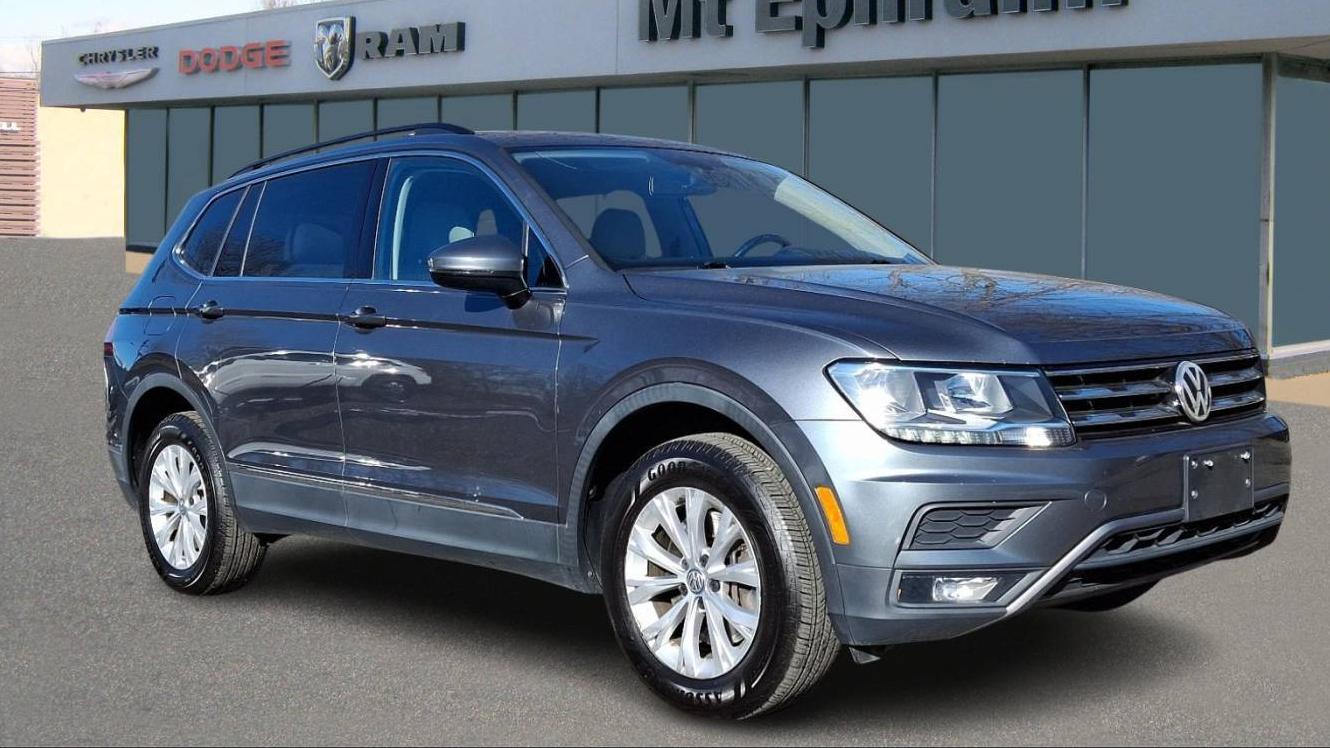 VOLKSWAGEN TIGUAN 2018 3VV3B7AXXJM033213 image