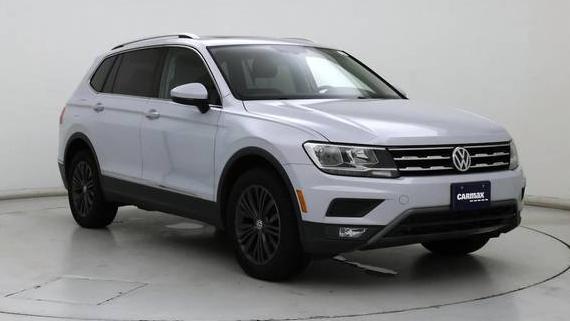 VOLKSWAGEN TIGUAN 2018 3VV3B7AX4JM008033 image